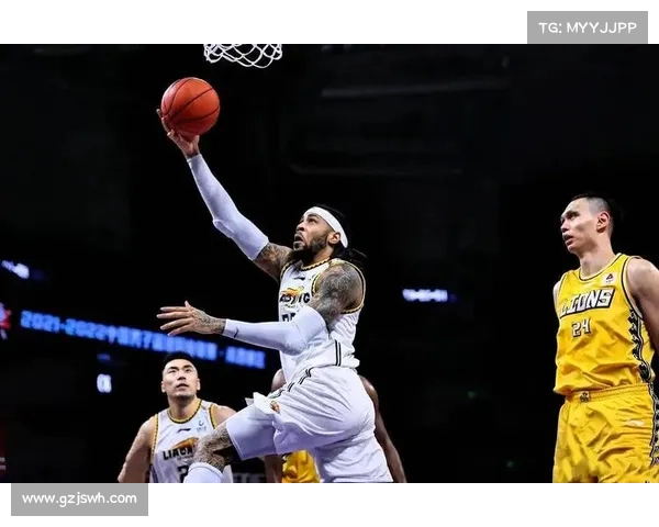 CBA常规赛：广东半场46-41广厦，莫兰德11分&农纳利14分